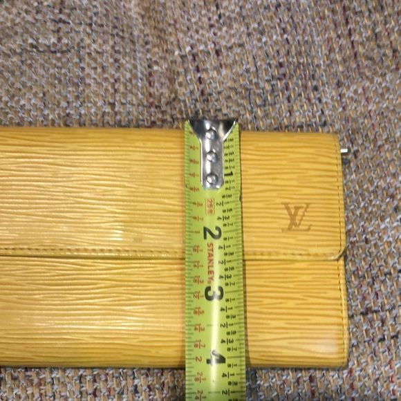 LOUIS VUITTON Yellow Epi Leather Porte Feuille Sarah Long Bifold Wallet CA1909 - Picture 16 of 17